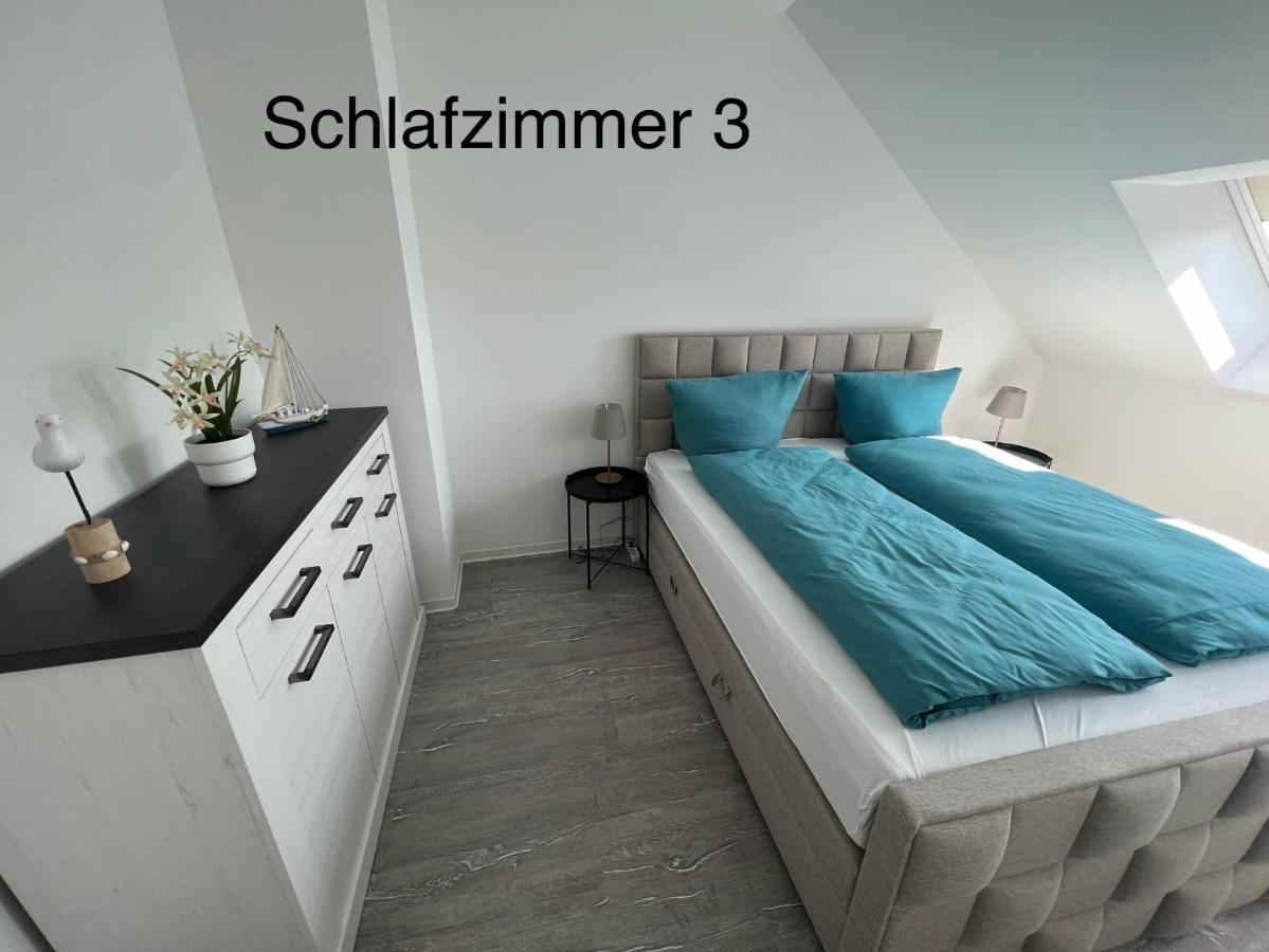 Doppelhaushaelfte Mit Terrasse Villa Elmenhorst/Lichtenhagen Luaran gambar